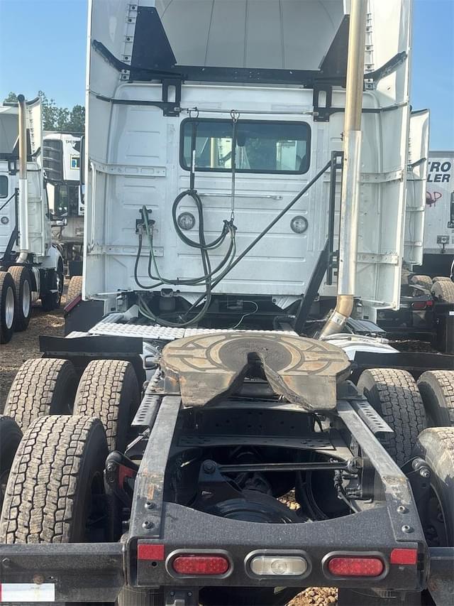 Image of Volvo D13 equipment image 4