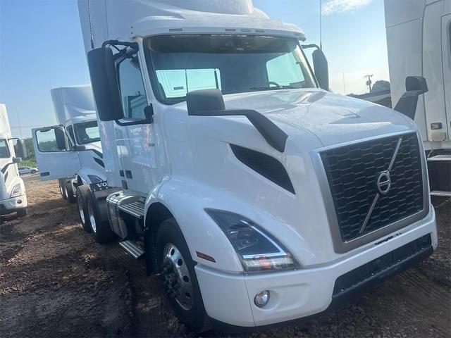 Image of Volvo D13 equipment image 2