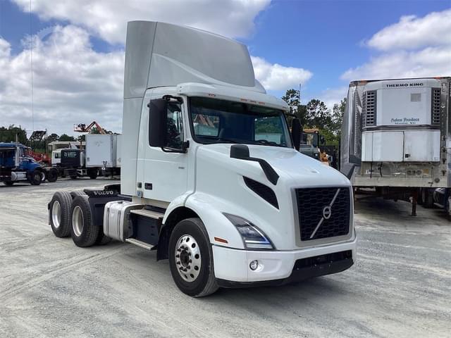 Image of Volvo D13 equipment image 2