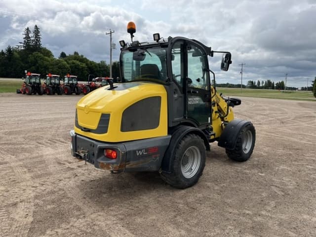 Image of Wacker Neuson WL38 equipment image 4