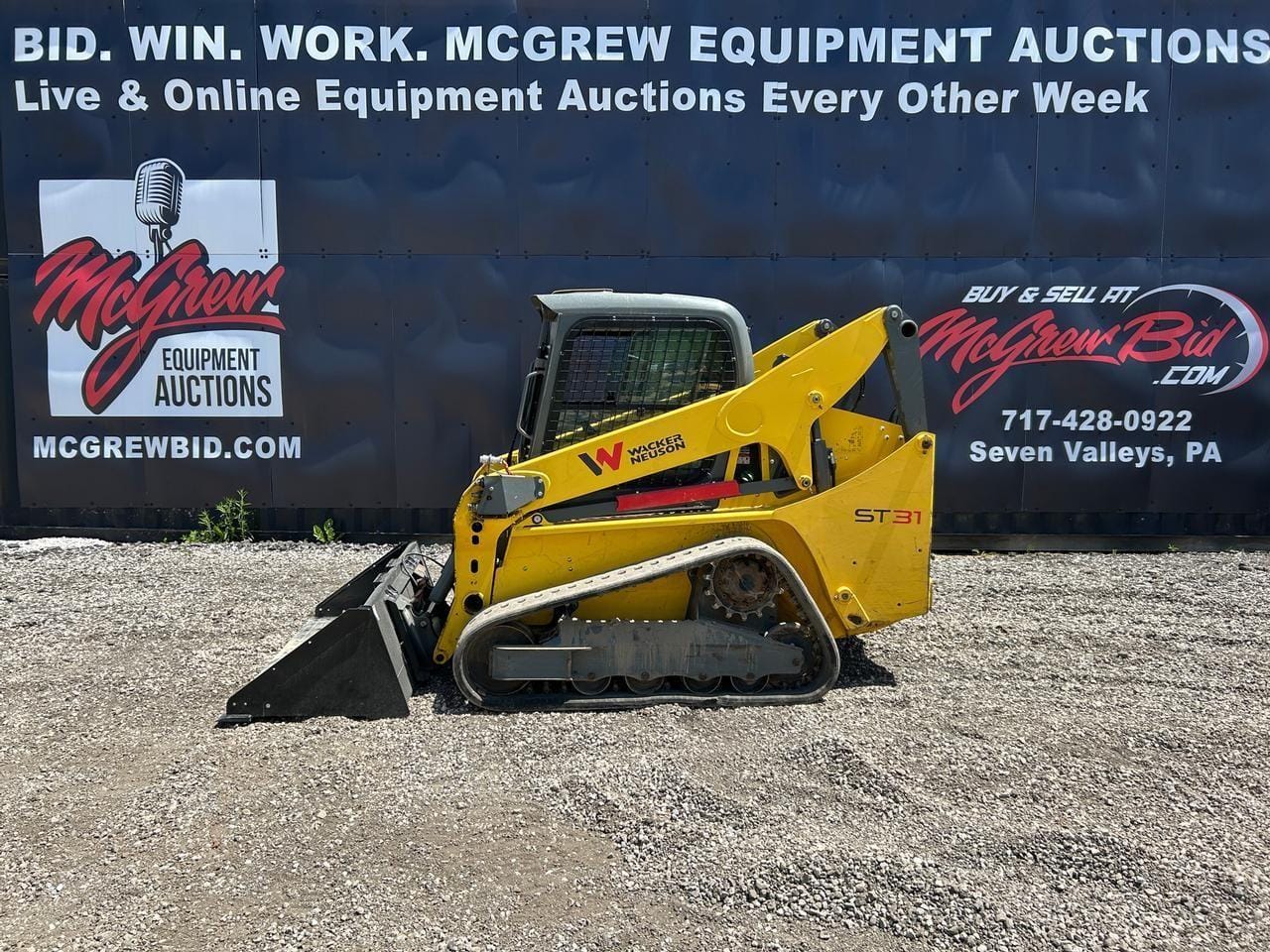 2021 Wacker Neuson ST31 Equipment Image0