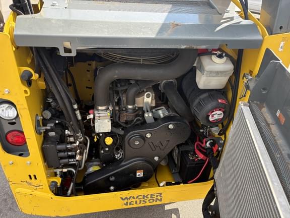 Image of Wacker Neuson SW21 equipment image 1