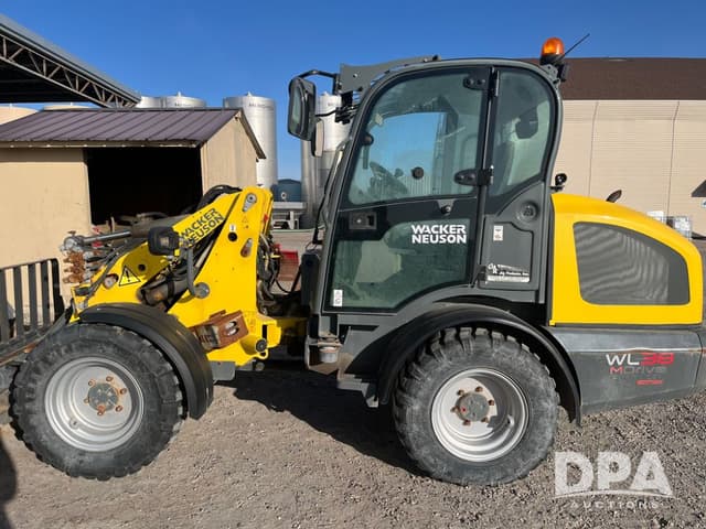 Image of Wacker Neuson WL38 equipment image 1