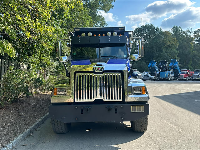 Image of Western Star 4700 equipment image 2