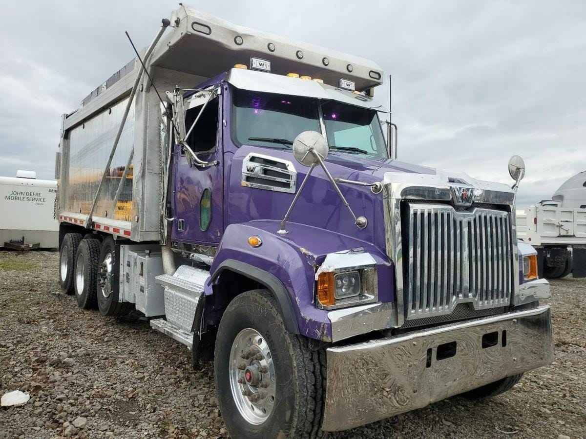 2021 Western Star 4700 Equipment Image0