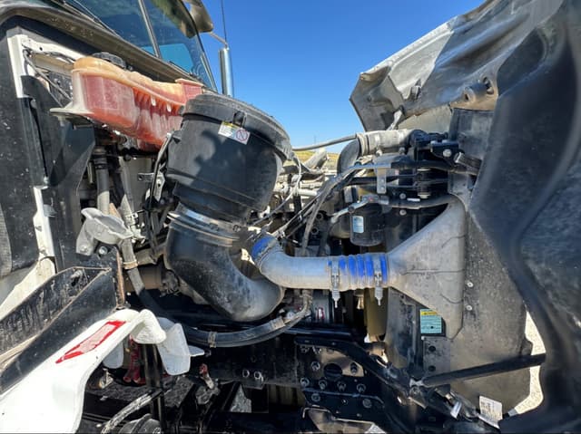 Image of Western Star 4700 equipment image 1