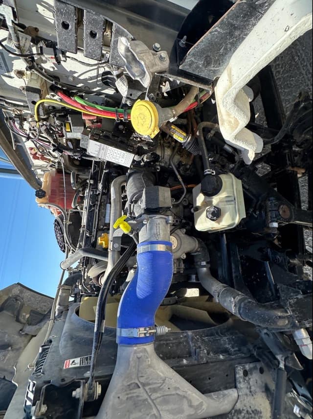 Image of Western Star 4700 equipment image 2