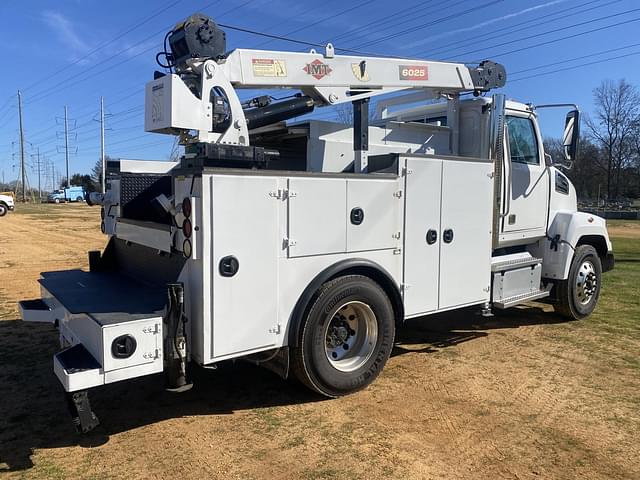 Image of Western Star 4700 equipment image 2