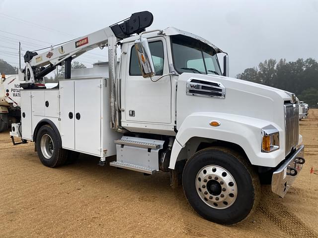 Image of Western Star 4700 equipment image 3