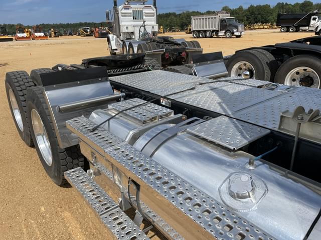 Image of Western Star 4900 equipment image 4