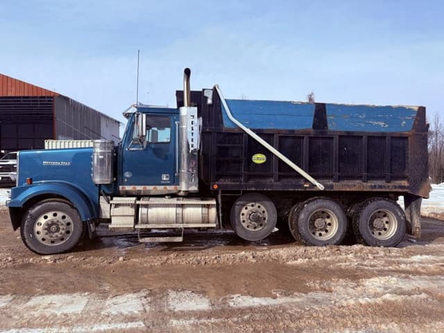 Image of Western Star 4900EX equipment image 1