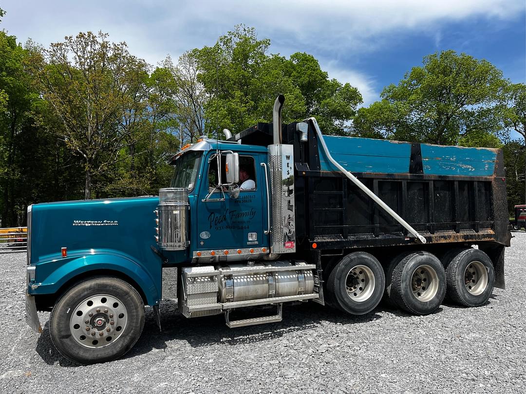 Image of Western Star 4900EX Primary image