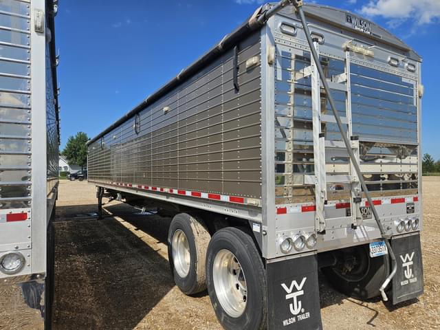 Image of Wilson Pacesetter equipment image 3
