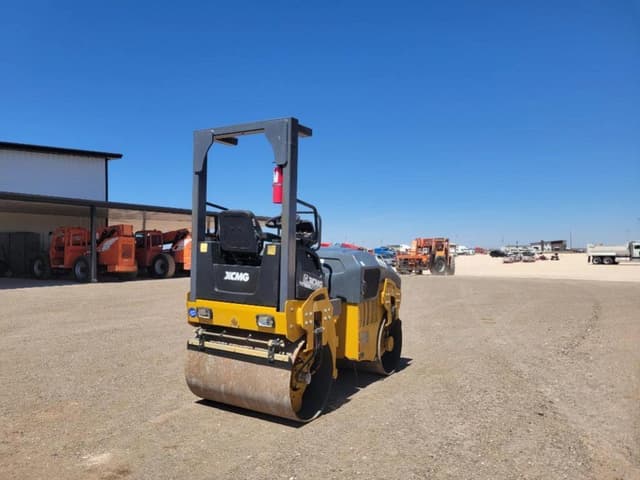 Image of XCMG XMR303S equipment image 4