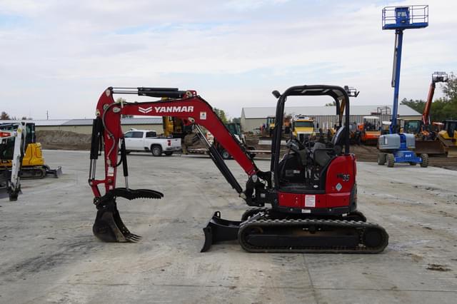 Image of Yanmar VIO35 equipment image 1