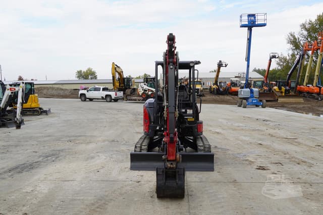 Image of Yanmar VIO35 equipment image 4