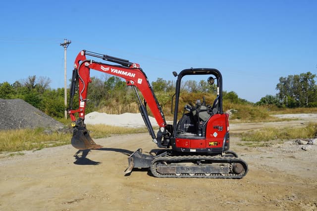 Image of Yanmar Vio35-6A equipment image 2