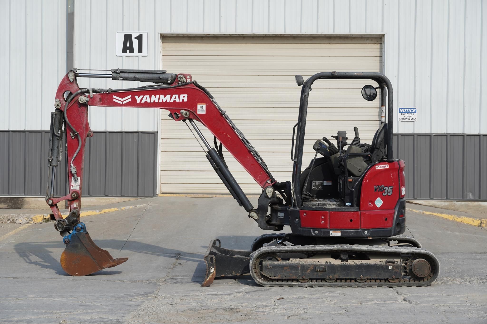 2021 Yanmar Vio35-6A Equipment Image0