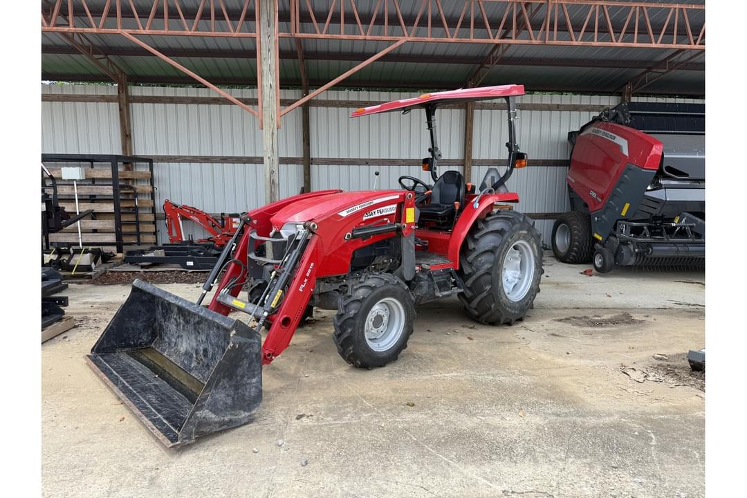 Image of Massey Ferguson 2860E Primary image