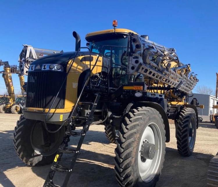 2022 RoGator RG1300C Equipment Image0