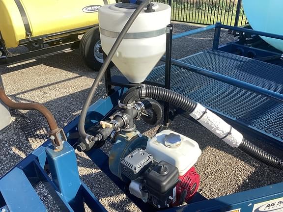Image of Ag Spray 1610 Nurse Trailer equipment image 4