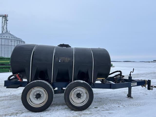 Image of Ag Spray 1610 Nurse Trailer equipment image 4