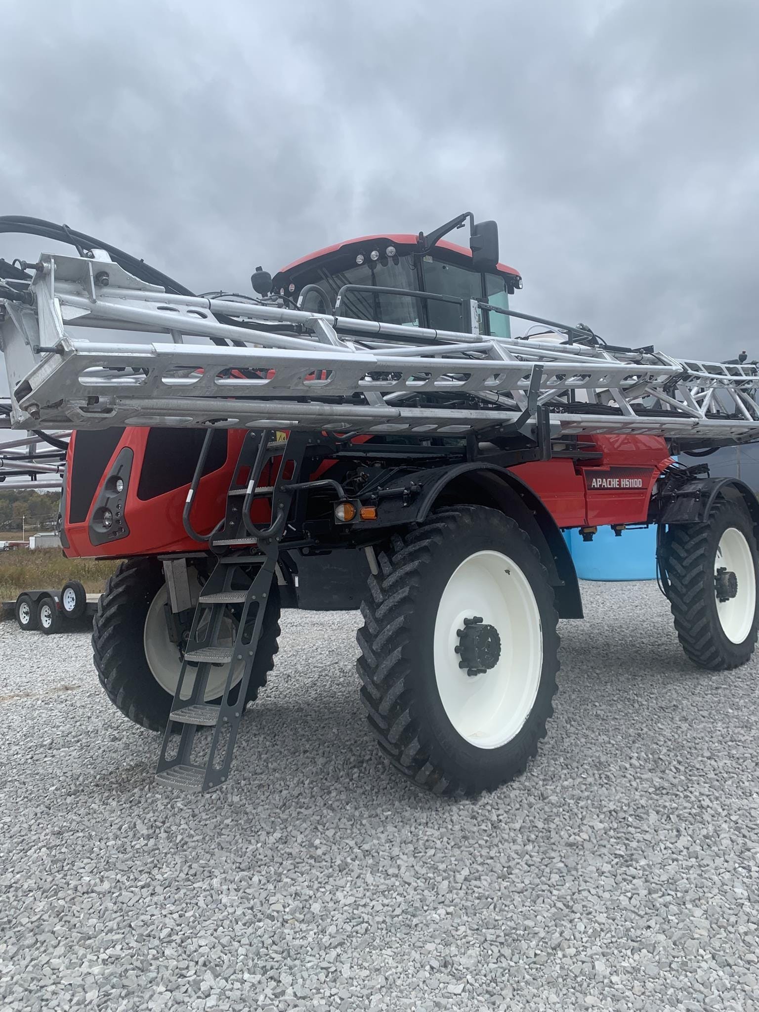 2022 Apache HS1100 Equipment Image0