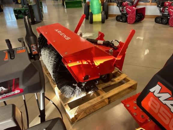 Image of Ariens Snow Blower equipment image 4