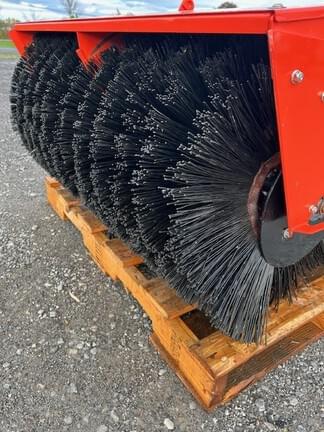 Image of Ariens Mammoth Power Brush equipment image 3