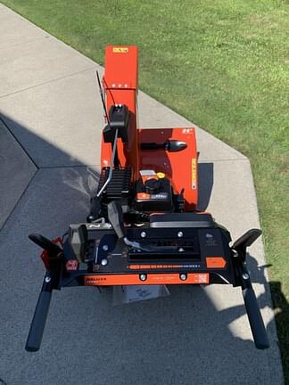 Image of Ariens Deluxe 24 equipment image 3