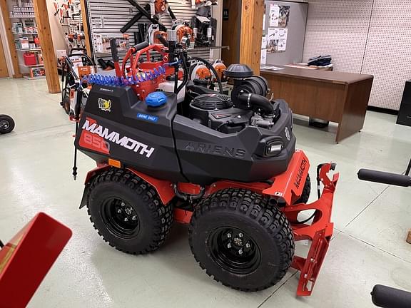 Image of Ariens Mammoth 850 equipment image 4