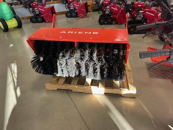 Image of Ariens Broom equipment image 2
