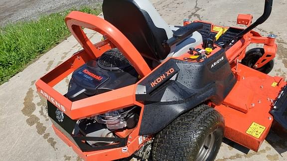 Image of Ariens Ikon XD60 equipment image 4