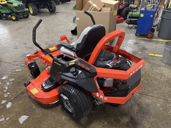 Image of Ariens Ikon XD52 equipment image 1
