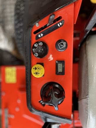 Image of Ariens Ikon XD60 equipment image 4