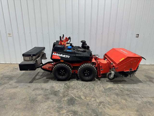 Image of Ariens Mammoth 850 equipment image 1