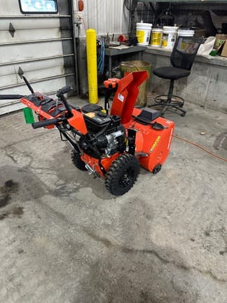 Image of Ariens Platinum 24 SHO Image 1