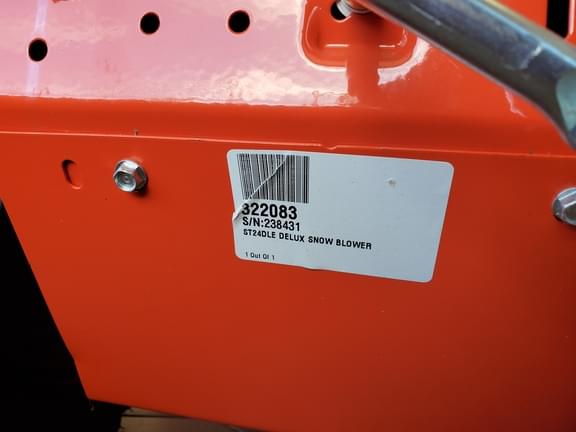 Image of Ariens ST24DLE equipment image 1