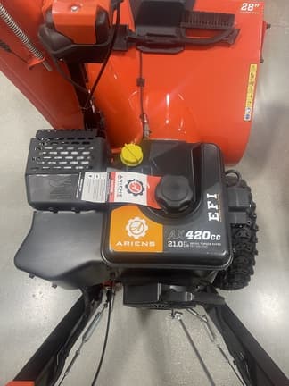 Image of Ariens ST28DLET PRO equipment image 4