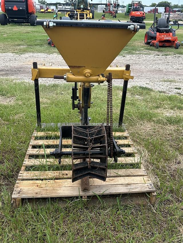Image of Armstrong Ag Rodent Ridder equipment image 4