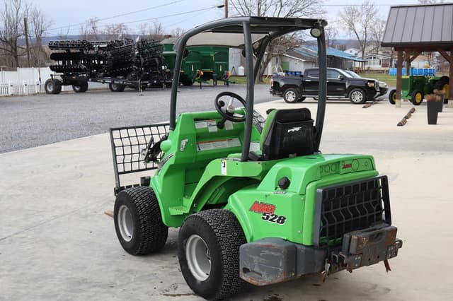 Image of AVANT 528 equipment image 3