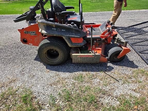 Image of Bad Boy Rogue equipment image 2