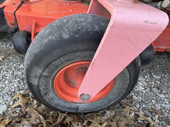 Image of Bad Boy ZT Elite equipment image 4