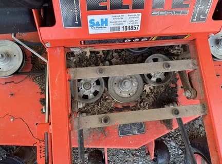 Image of Bad Boy ZT Elite equipment image 3