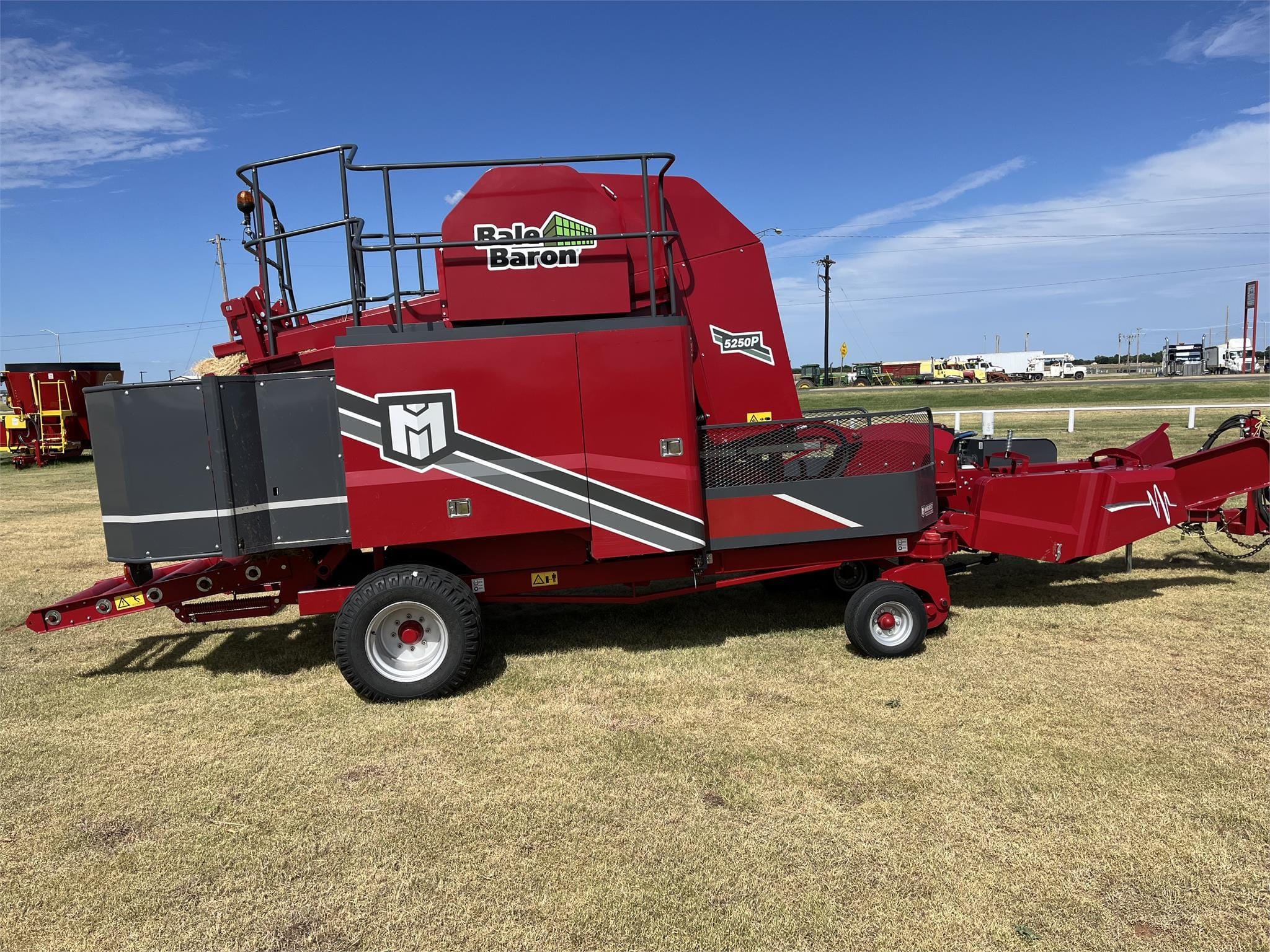 Main image Bale Baron 5250P