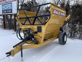 2022 Bale King 5300 Equipment Image0