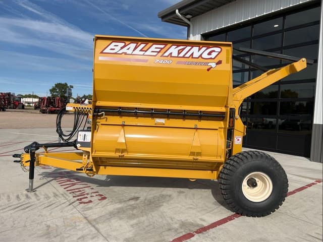 Image of Bale King 7400 equipment image 2