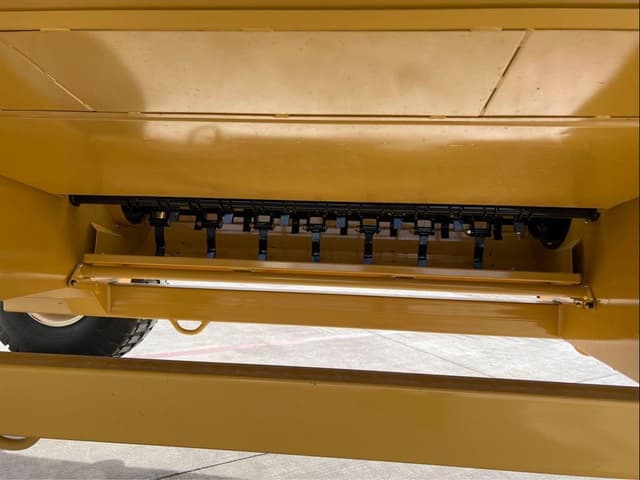 Image of Bale King 7400 equipment image 4