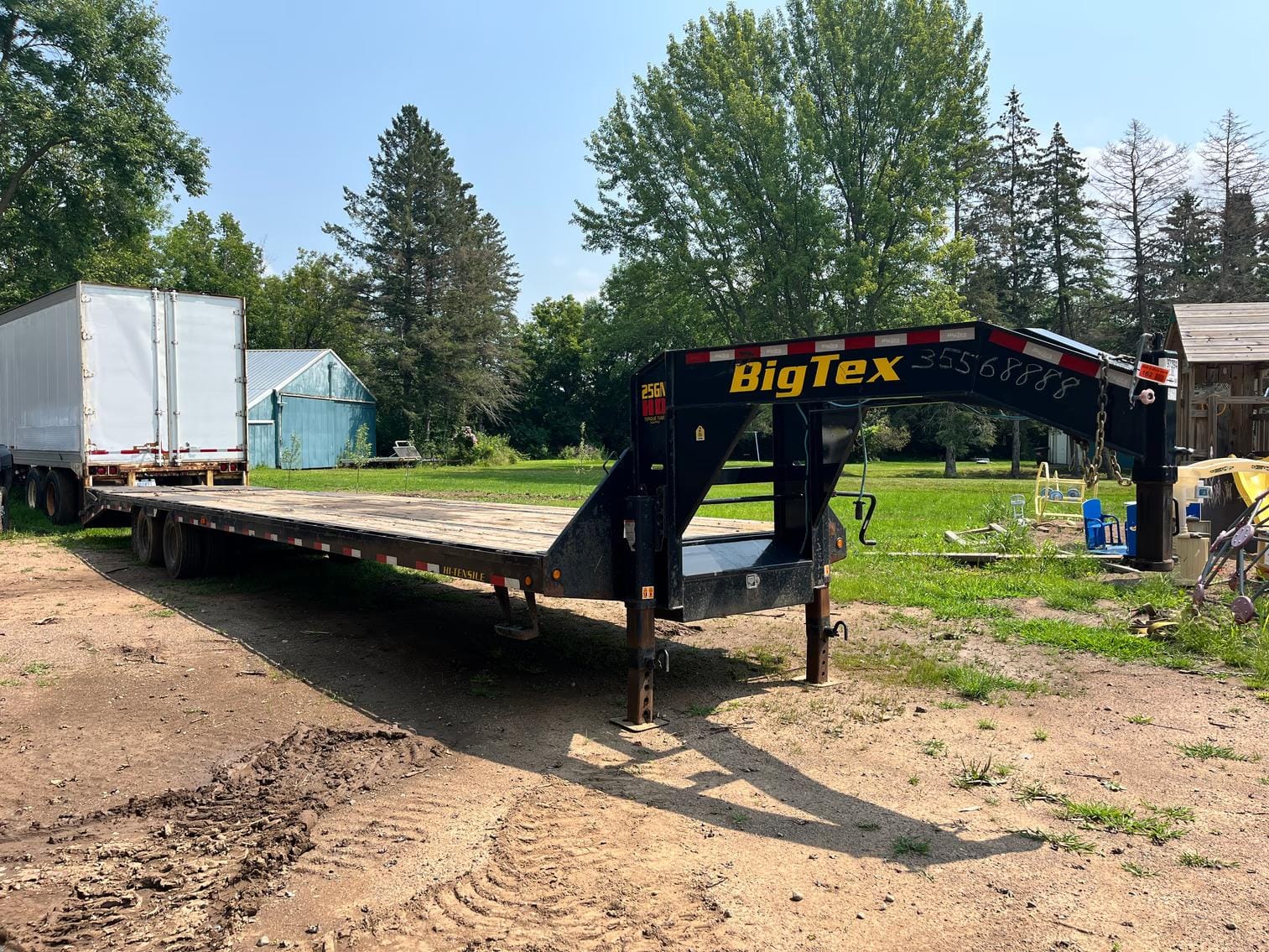 2022 Big Tex 25GN-35BK+5MR Equipment Image0