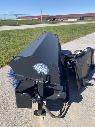 2022 Blue Diamond 116215 Equipment Image0